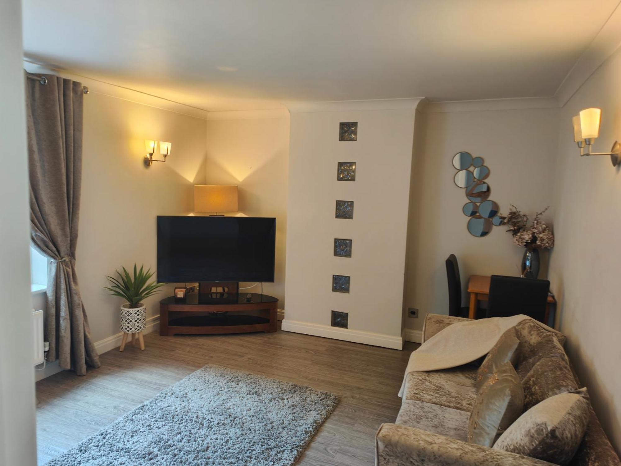 Chester City Apartments - With Free Parking Buitenkant foto